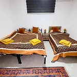 Orange Sunset Duplex Lapta 2 Bedrooms Close To Merit Casino Апартаменты