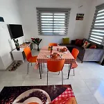 شقة Orange Sunset Duplex Lapta 2 Bedrooms Close To Merit Casino