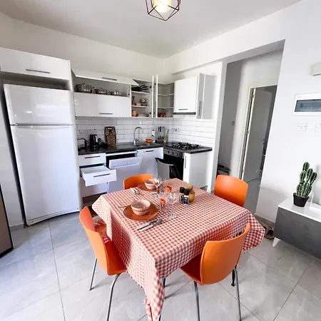 Orange Sunset Duplex Lapta 2 Bedrooms Close To Merit Casino * Meniko