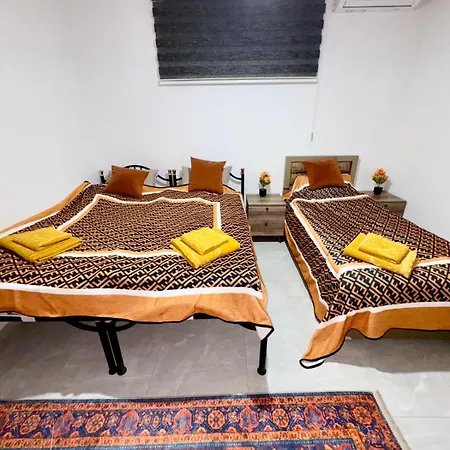 Orange Sunset Duplex Lapta 2 Bedrooms Close To Merit Casino Lejlighed