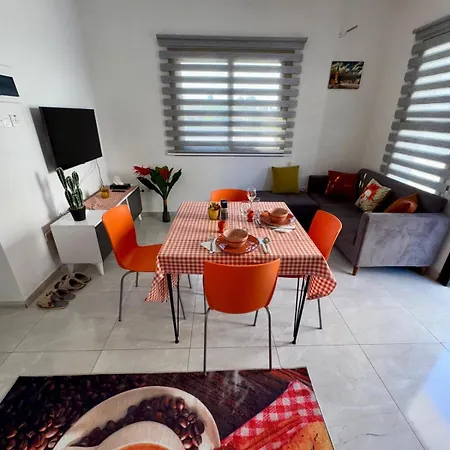 Lejlighed Orange Sunset Duplex Lapta 2 Bedrooms Close To Merit Casino
